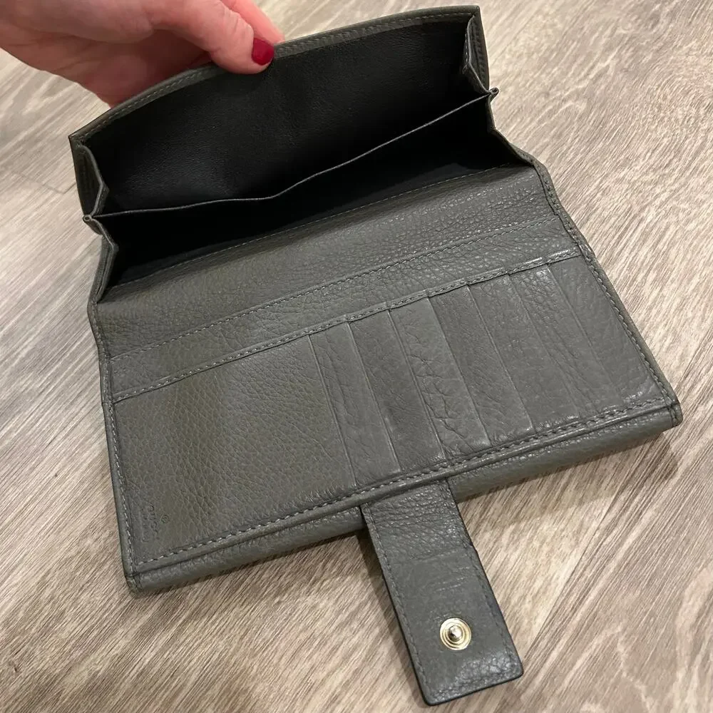 Gucci Continental Bifold Wallet Gray Leather Horsebit Gold‎ Hardware - Picture 16 of 16